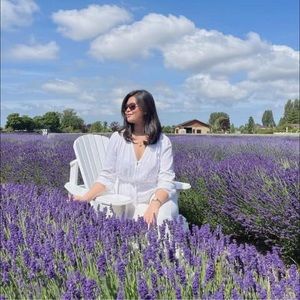 Meet your Posher, Claire